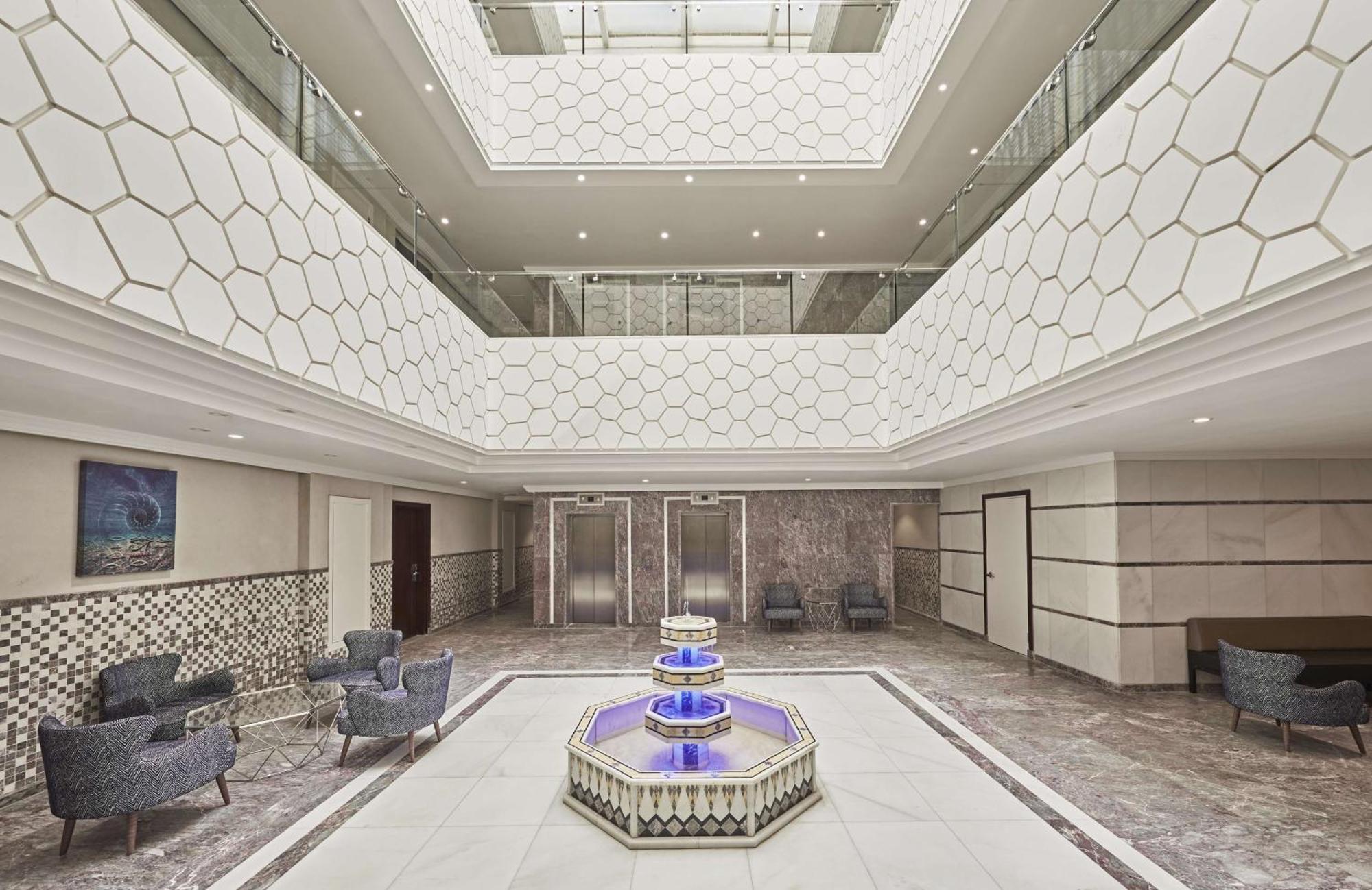 Rezort Hilton Plaza